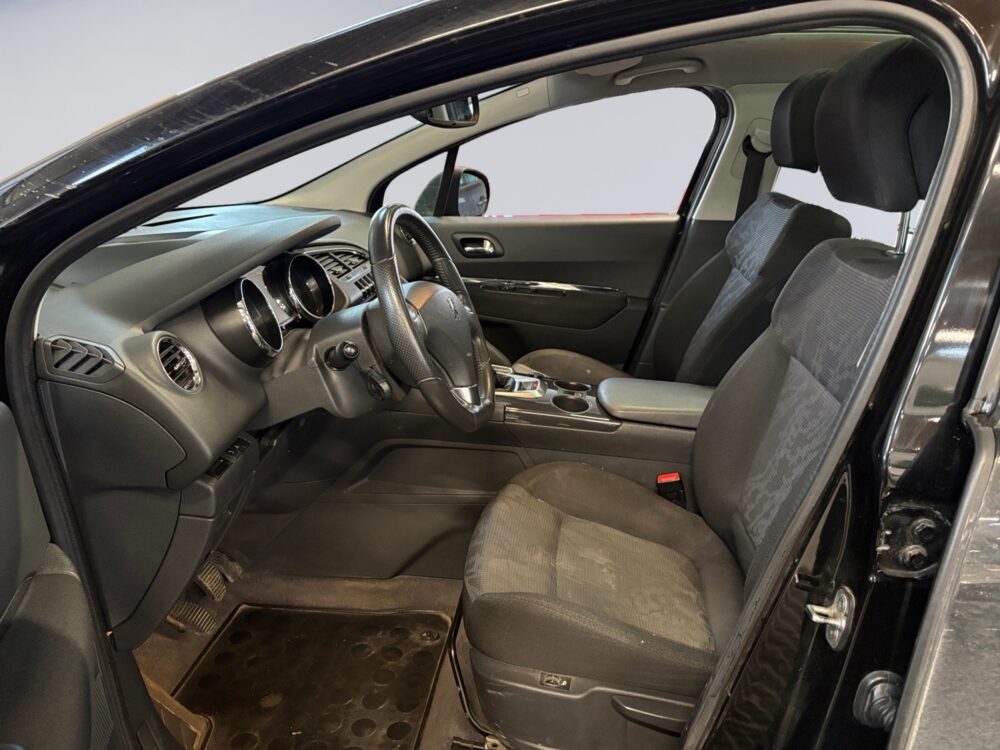 auto-Peugeot-3008-IJH790-202511271456-8 auto-Peugeot-3008-IJH790-202511271456-8