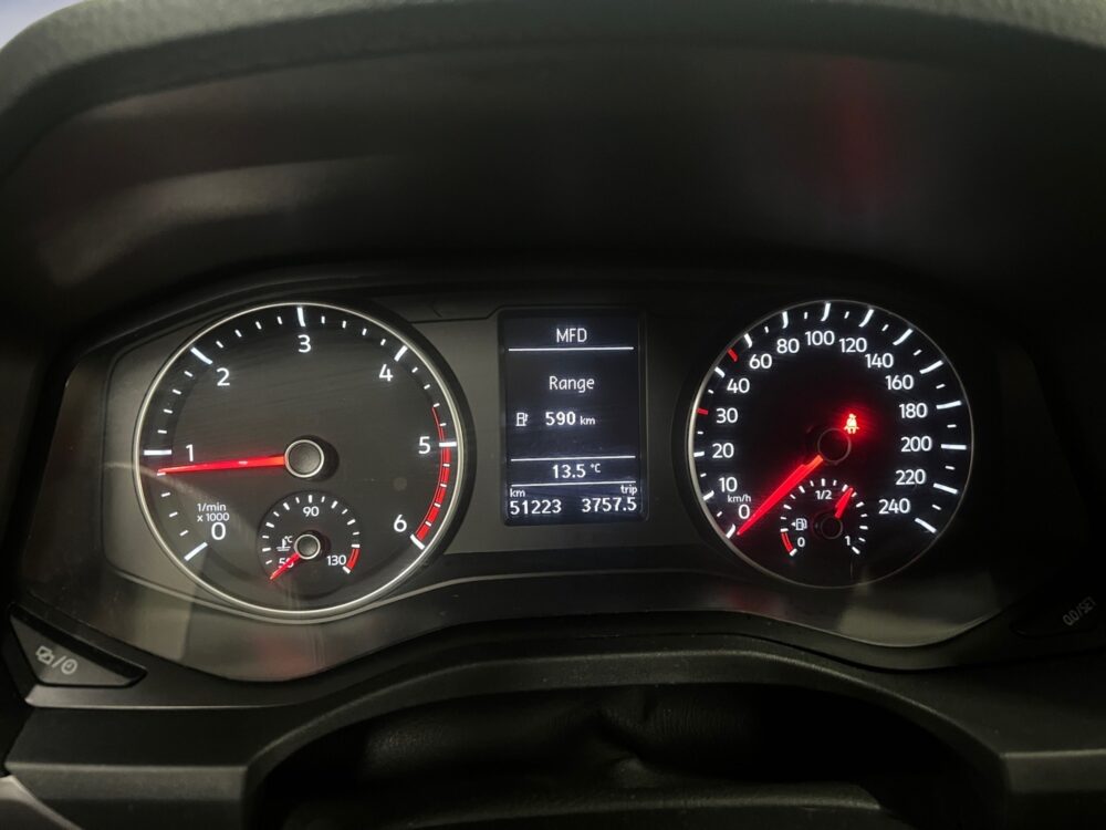 auto-Volkswagen-Amarok-COM480-202511120625-11 auto-Volkswagen-Amarok-COM480-202511120625-11