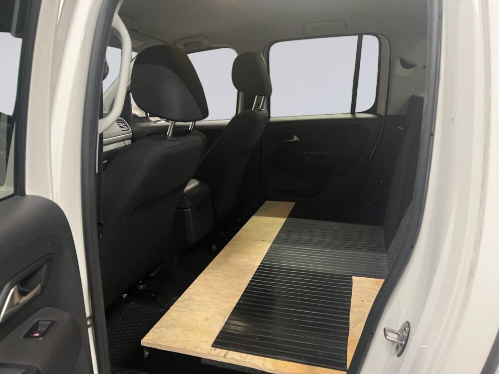 auto-Volkswagen-Amarok-COM480-202511120625-13 auto-Volkswagen-Amarok-COM480-202511120625-13