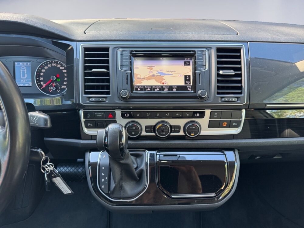auto-Volkswagen-Multivan-GRK755-202511041356-11 auto-Volkswagen-Multivan-GRK755-202511041356-11