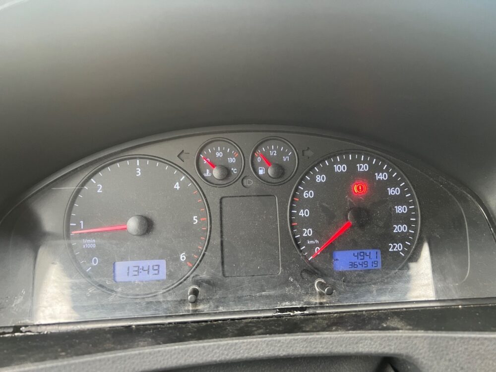 auto-Volkswagen-Transporter-IRY149-202511131423-12 auto-Volkswagen-Transporter-IRY149-202511131423-12