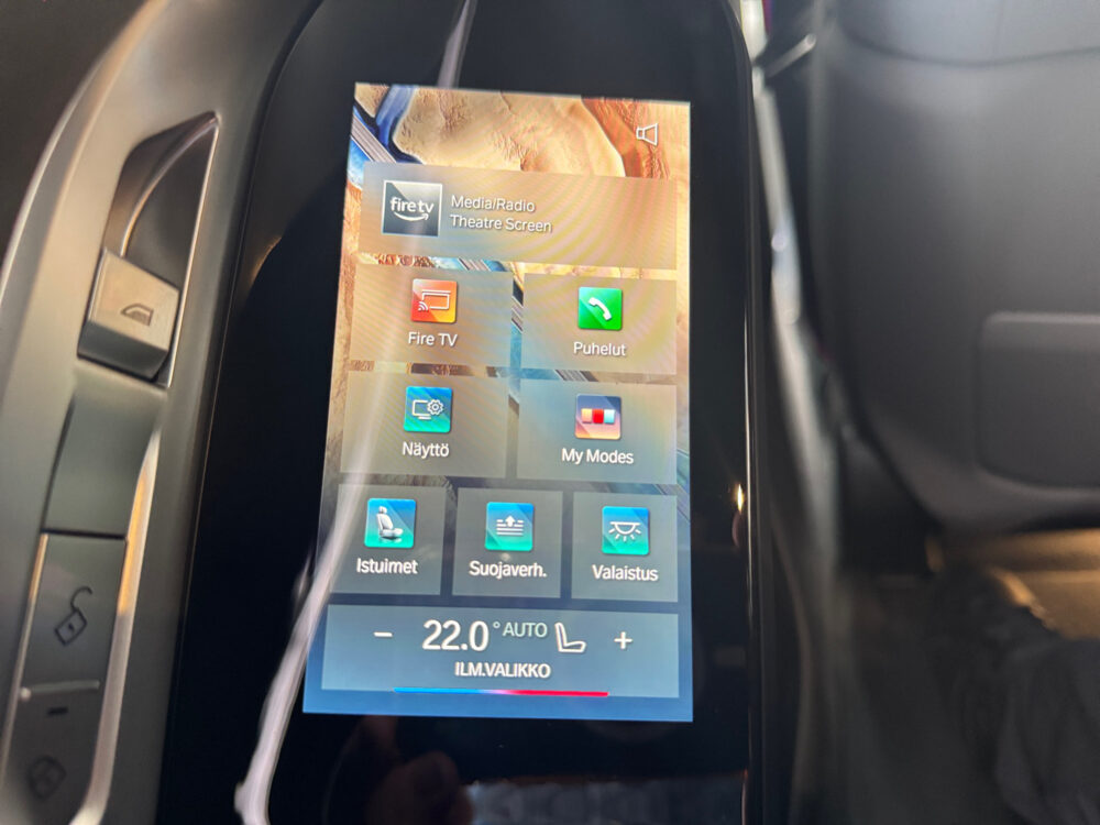 auto-BMW-i7-GRK750-202512110843-8 auto-BMW-i7-GRK750-202512110843-8