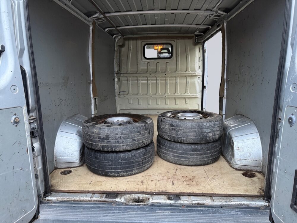 auto-Citroen-Jumper-UKZ859-202512181606-11 auto-Citroen-Jumper-UKZ859-202512181606-11