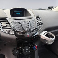 auto-Ford-Fiesta-Van-OVH169-202512021124-10