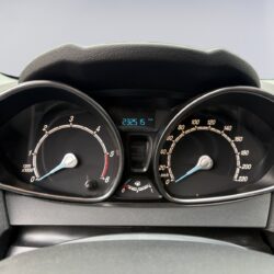 auto-Ford-Fiesta-Van-OVH169-202512021124-11