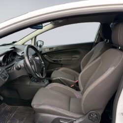 auto-Ford-Fiesta-Van-OVH169-202512021124-8