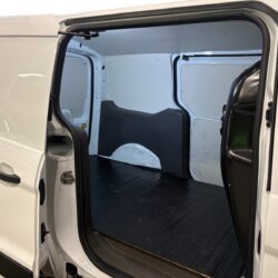 auto-Ford-Transit-Connect-EVK330-202512301039-13