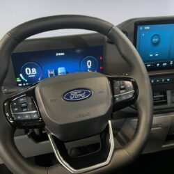 auto-Ford-Transit-Custom-CSG503-202512021045-10