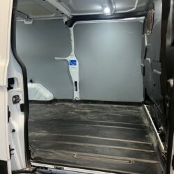 auto-Ford-Transit-Custom-EUP139-202512031231-13