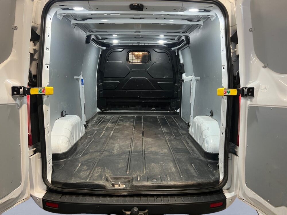 auto-Ford-Transit-Custom-EUP139-202512031231-14 auto-Ford-Transit-Custom-EUP139-202512031231-14