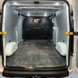 auto-Ford-Transit-Custom-EUP139-202512031231-14