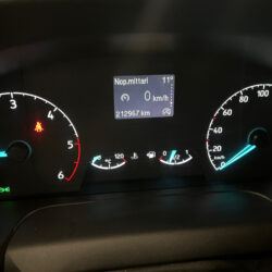 auto-Ford-Transit-Custom-LOU595-202512151438-10