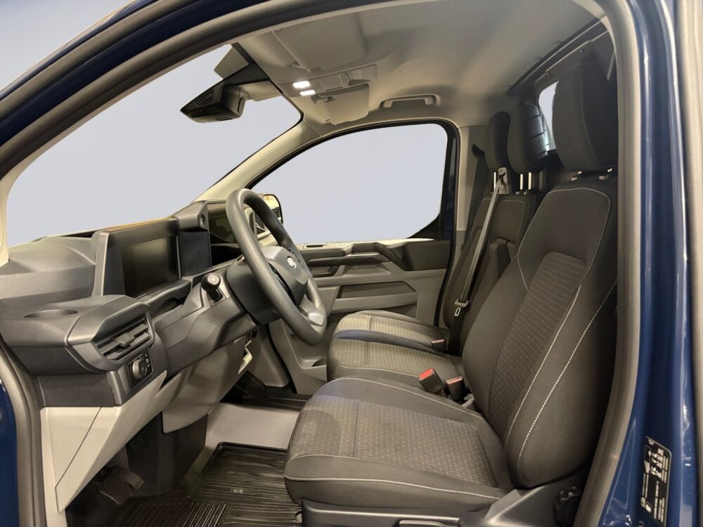 auto-Ford-Transit-Custom-RXH107-202512251334-8 auto-Ford-Transit-Custom-RXH107-202512251334-8