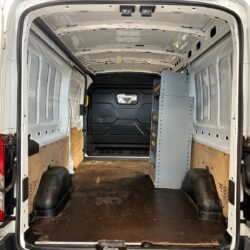 auto-Ford-Transit-INH758-202512181258-12