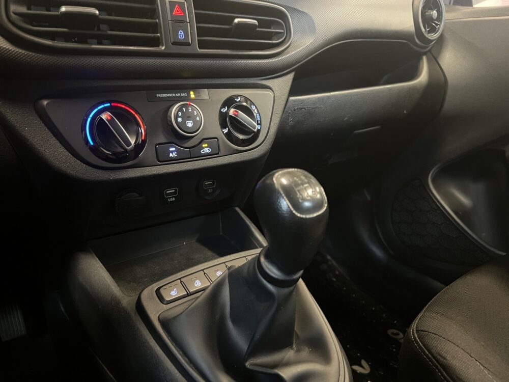 auto-Hyundai-i10-COI317-202512101231-11 auto-Hyundai-i10-COI317-202512101231-11