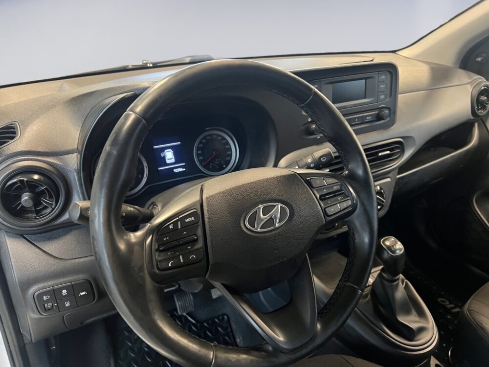 auto-Hyundai-i10-COI317-202512101231-9 auto-Hyundai-i10-COI317-202512101231-9