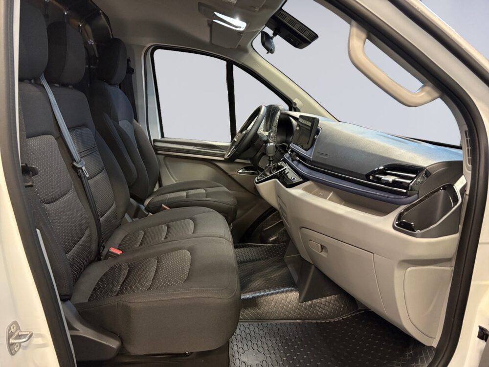 auto-Maxus-Deliver-7-FSS253-202512041255-12 auto-Maxus-Deliver-7-FSS253-202512041255-12