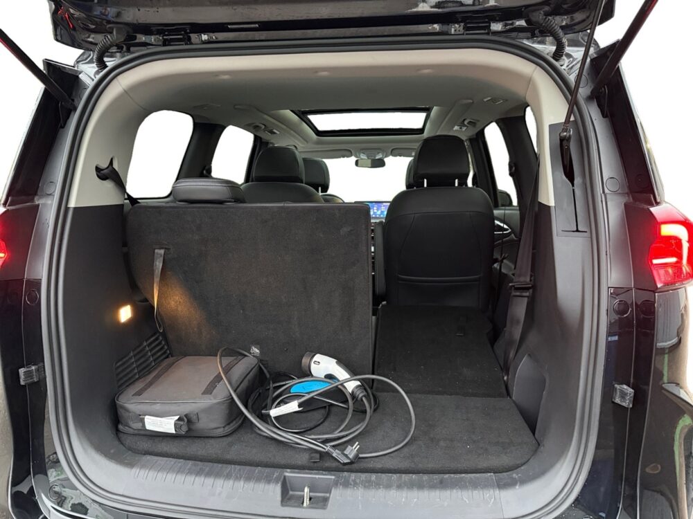 auto-Maxus-Euniq-5-YLY958-202512181104-13 auto-Maxus-Euniq-5-YLY958-202512181104-13