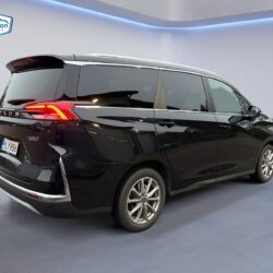 auto-Maxus-Euniq-5-YLY958-202512181104-4