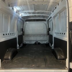 auto-Maxus-e-Deliver-9-IPZ207-202512111018-7