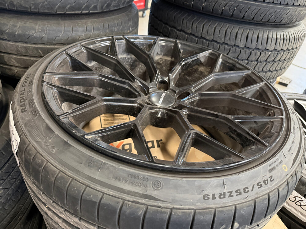 auto-Mercedes-Benz-E-VXX327-202512181709-14 auto-Mercedes-Benz-E-VXX327-202512181709-14