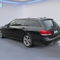 auto-Mercedes-Benz-E-VXX327-202512181709-2