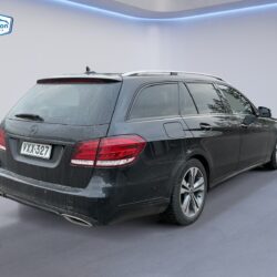 auto-Mercedes-Benz-E-VXX327-202512181709-4