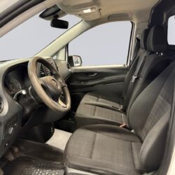 auto-Mercedes-Benz-Sprinter-YXK664-202512151554-8