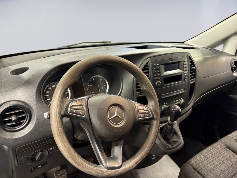 auto-Mercedes-Benz-Sprinter-YXK664-202512151554-9 auto-Mercedes-Benz-Sprinter-YXK664-202512151554-9