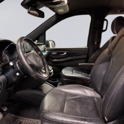 auto-Mercedes-Benz-V-COF907-202512091027-7