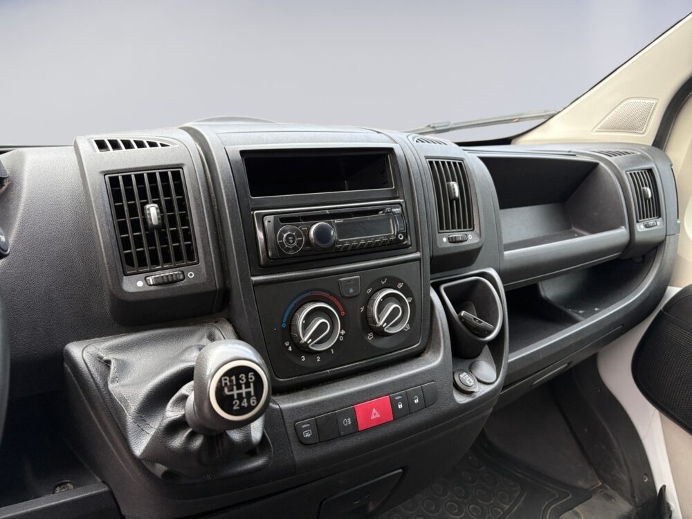 auto-Peugeot-Boxer-VVX418-202512021032-10 auto-Peugeot-Boxer-VVX418-202512021032-10