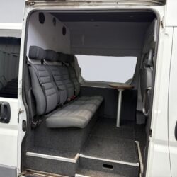 auto-Peugeot-Boxer-VVX418-202512021032-14