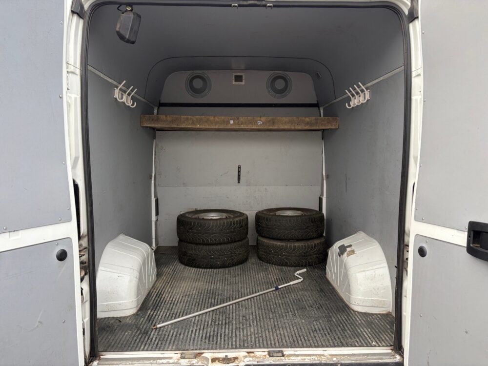 auto-Peugeot-Boxer-VVX418-202512021032-15 auto-Peugeot-Boxer-VVX418-202512021032-15