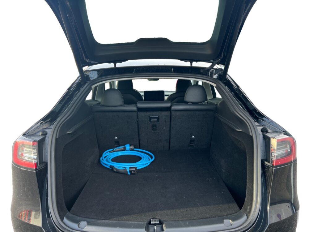 auto-Tesla-Model-Y-B109685-202512121319-14 auto-Tesla-Model-Y-B109685-202512121319-14