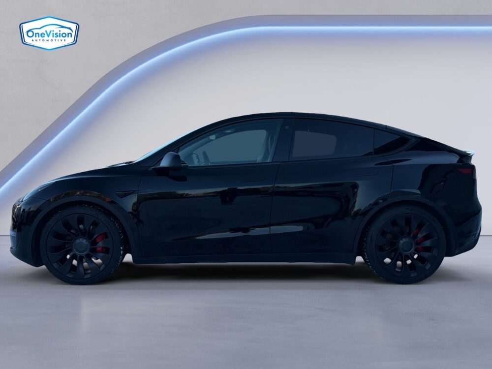 auto-Tesla-Model-Y-GRS176-202512121319-1 auto-Tesla-Model-Y-GRS176-202512121319-1