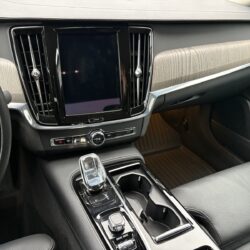 auto-Volvo-S90-COY376-202512101238-10