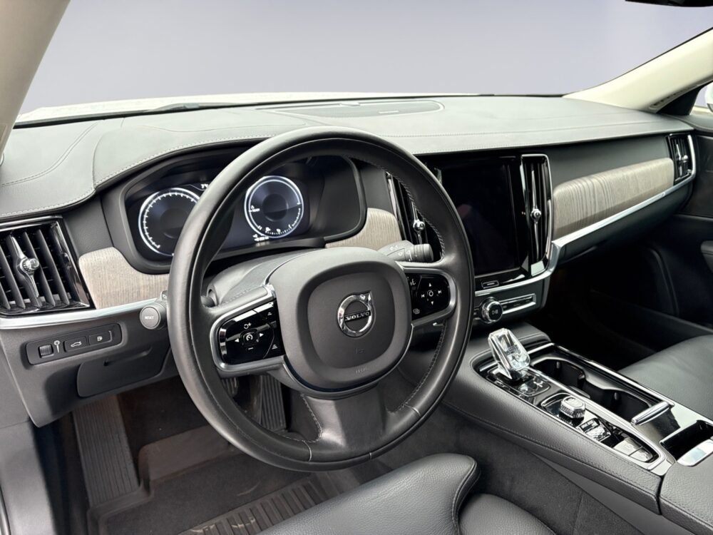 auto-Volvo-S90-COY376-202512101238-9 auto-Volvo-S90-COY376-202512101238-9