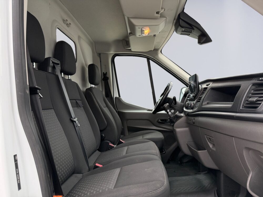 auto-Ford-Transit-CNS940-202601191239-12 auto-Ford-Transit-CNS940-202601191239-12