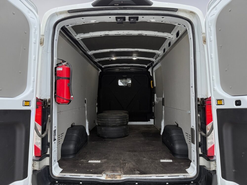 auto-Ford-Transit-CNS940-202601191239-13 auto-Ford-Transit-CNS940-202601191239-13