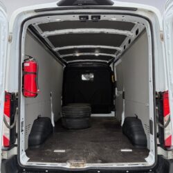 auto-Ford-Transit-CNS940-202601191239-13