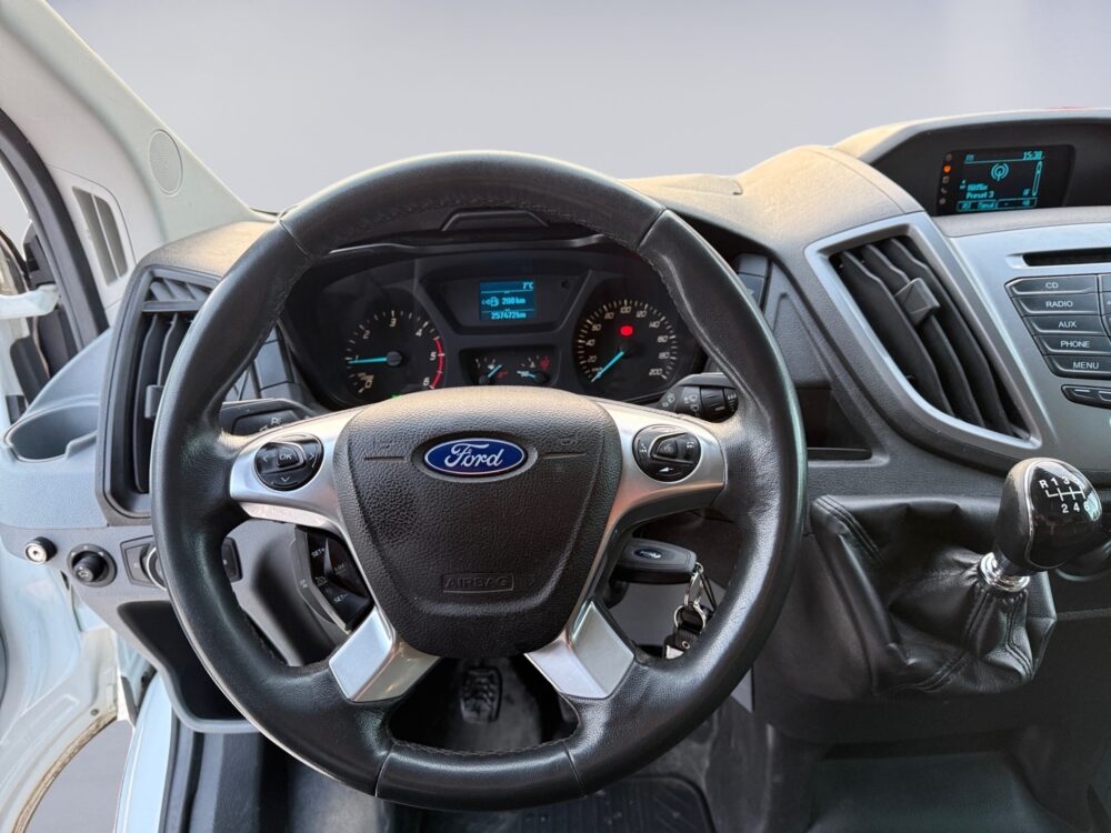 auto-Ford-Transit-CTC207-202601261600-10 auto-Ford-Transit-CTC207-202601261600-10
