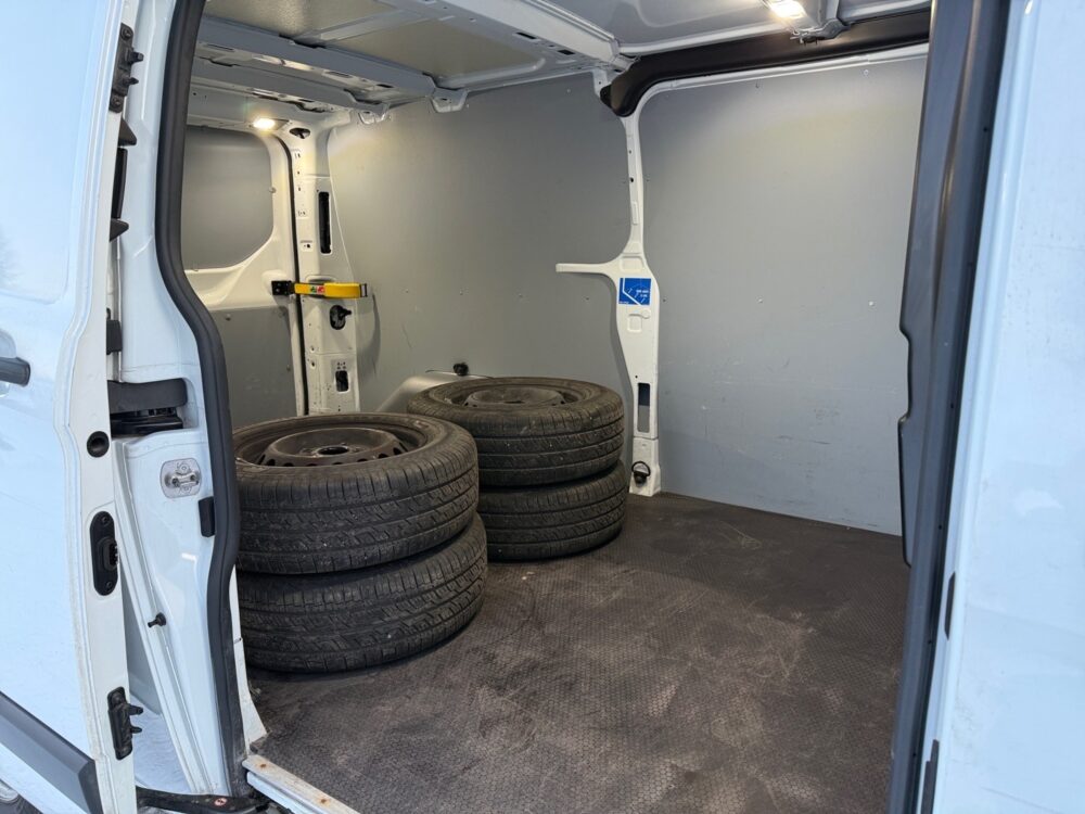 auto-Ford-Transit-Custom-JMR210-202601081603-13 auto-Ford-Transit-Custom-JMR210-202601081603-13