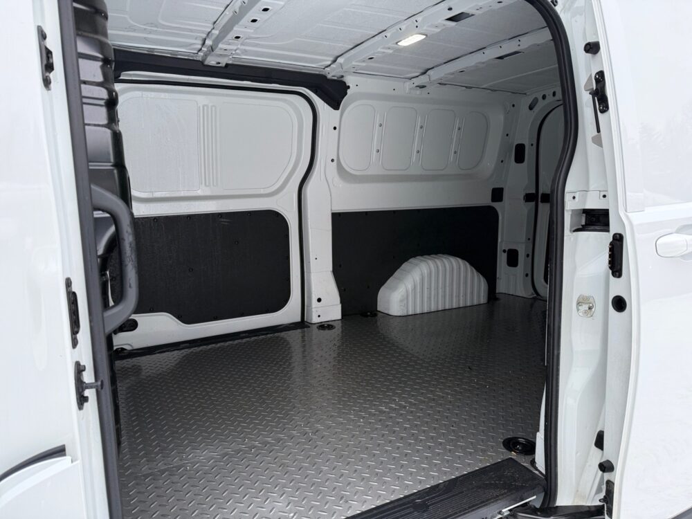 auto-Maxus-Deliver-7-JNV164-202601281012-11 auto-Maxus-Deliver-7-JNV164-202601281012-11