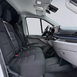 auto-Maxus-Deliver-7-JNV164-202601281012-14