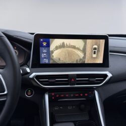 auto-Maxus-Euniq-5-YLY959-202601191241-11