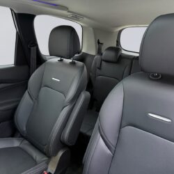 auto-Maxus-Euniq-5-YLY959-202601191241-12