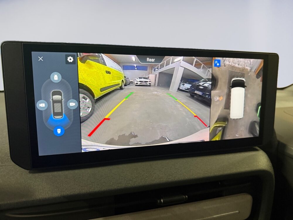 auto-Maxus-e-Deliver-5-LTC606-202601081720-11 auto-Maxus-e-Deliver-5-LTC606-202601081720-11