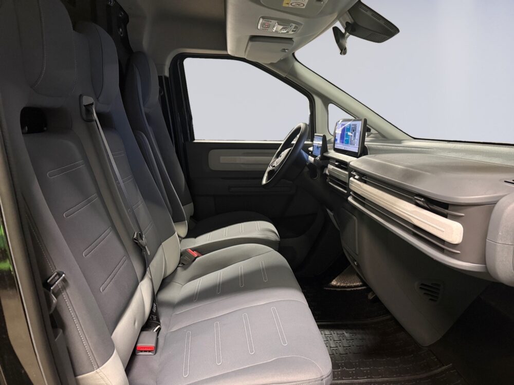 auto-Maxus-e-Deliver-5-LTC606-202601081720-12 auto-Maxus-e-Deliver-5-LTC606-202601081720-12