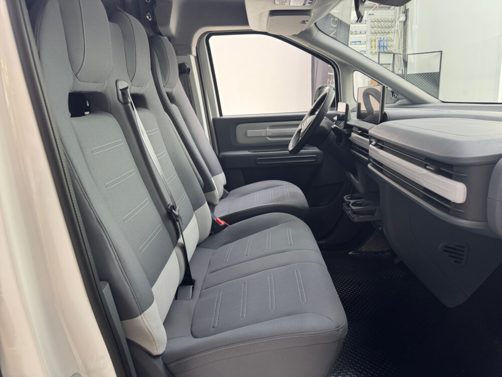 auto-Maxus-e-Deliver-5-ZPN456-202505270541-8 auto-Maxus-e-Deliver-5-ZPN456-202505270541-8