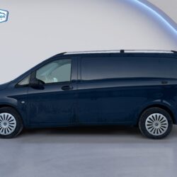 auto-Mercedes-Benz-Vito-YLU847-202601081553-1